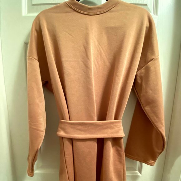 ASOS Knit Fleece Dress with Drop Batwing Sleeve and Belt NWT - Picture 2 of 3